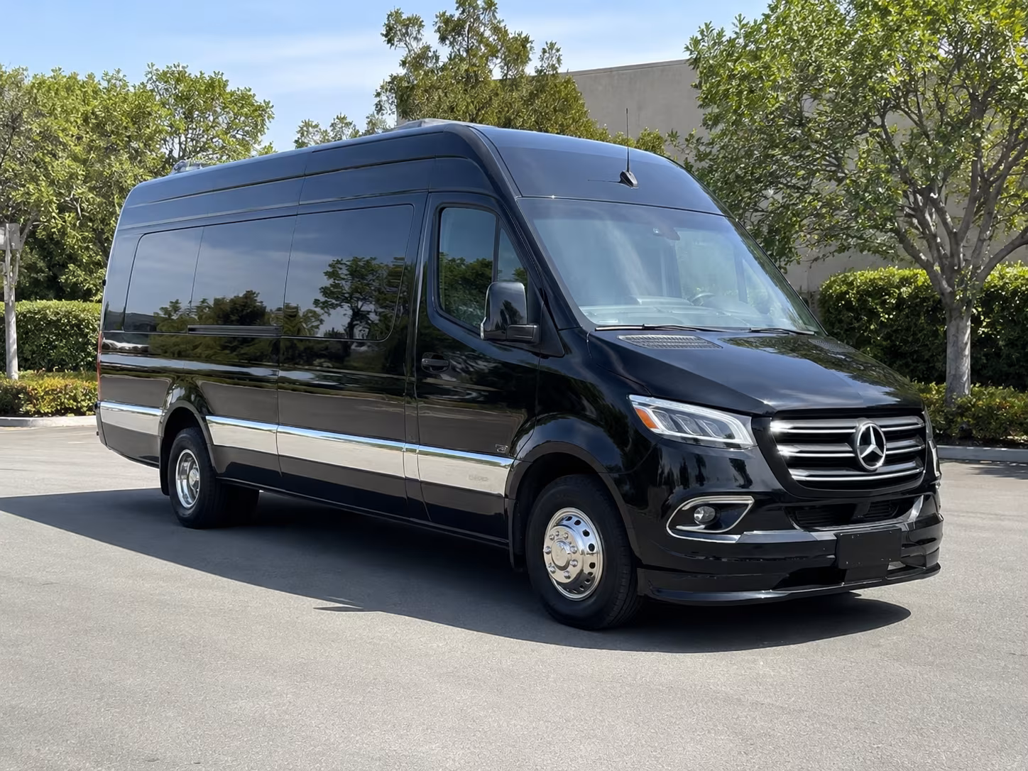 Riverside Wine Tour & Brewery Transportation